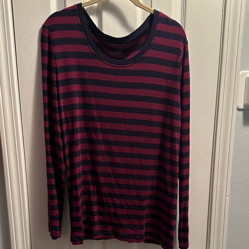 GAP Women's Long Sleeve Striped Tee - Navy and Red